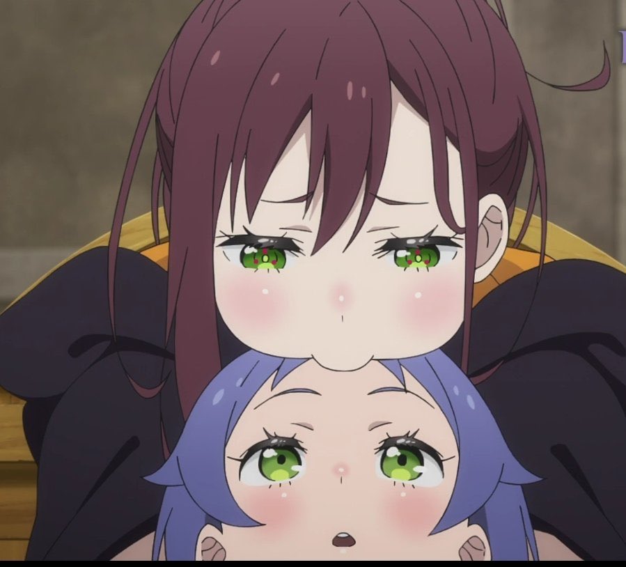 KaiserVerm_'s tweet photo. Munching on her forehead https://t.co/9uGFDMXPiN