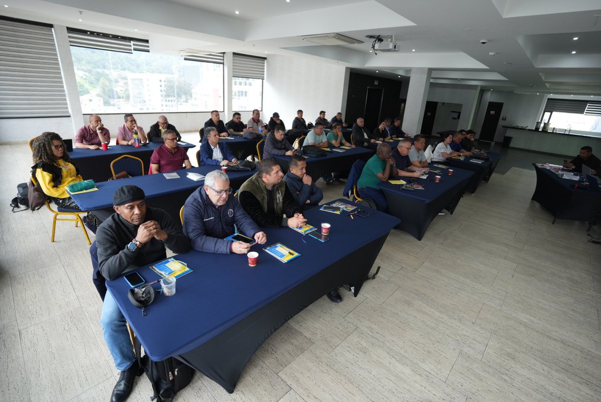 anebrecol's tweet photo. Compañeros iniciamos nuestras jornadas  de preparación para la Negociación Colectiva. https://t.co/8sBifHm0eq