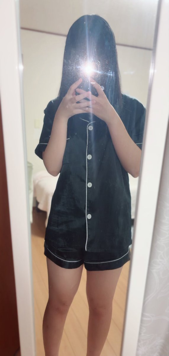 runa_aja03a's tweet photo. めんどくさくて結局パジャマ https://t.co/HDJ1nBEvip