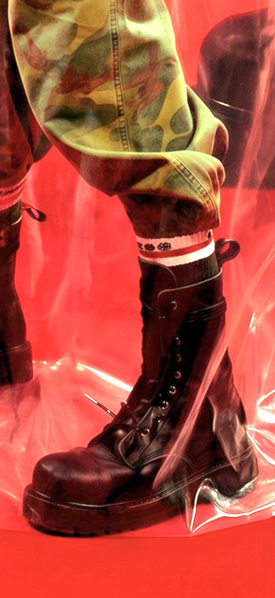 xxxibryota's tweet photo. VETEMENTS SS27
SPIKED BOOTS

#GDCollection https://t.co/6LJr8xk6Bt