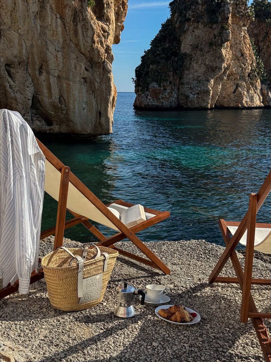 echoesofworld's tweet photo. Sicily, Italy https://t.co/mResVni7xb