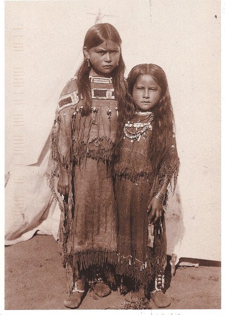 wikivictorian's tweet photo. Portrait of two unidentified Comanche kids. Photographed in 1891. https://t.co/ojewtAsvQA