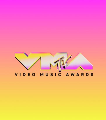 RoseanneBase's tweet photo. ROSÉ (8) remains the K-pop Artist with the most nominations at the VMAs in a single edition. 

— Shé also remains the FIRST and ONLY K-pop Artist to get a “Video of the Year” nomination. https://t.co/EfXphiRFcn
