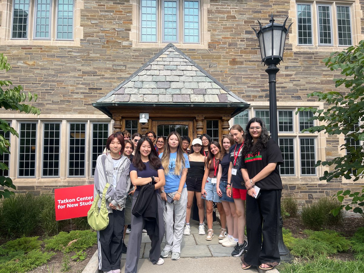 GlobalCornell's tweet photo. A big #CornellWelcome to our new international students!

And thanks to the 200+ new international undergrads who joined us for Prepare orientation this year. We’re glad to have you at @Cornell! 🐻 https://t.co/RcYJJ5rgps