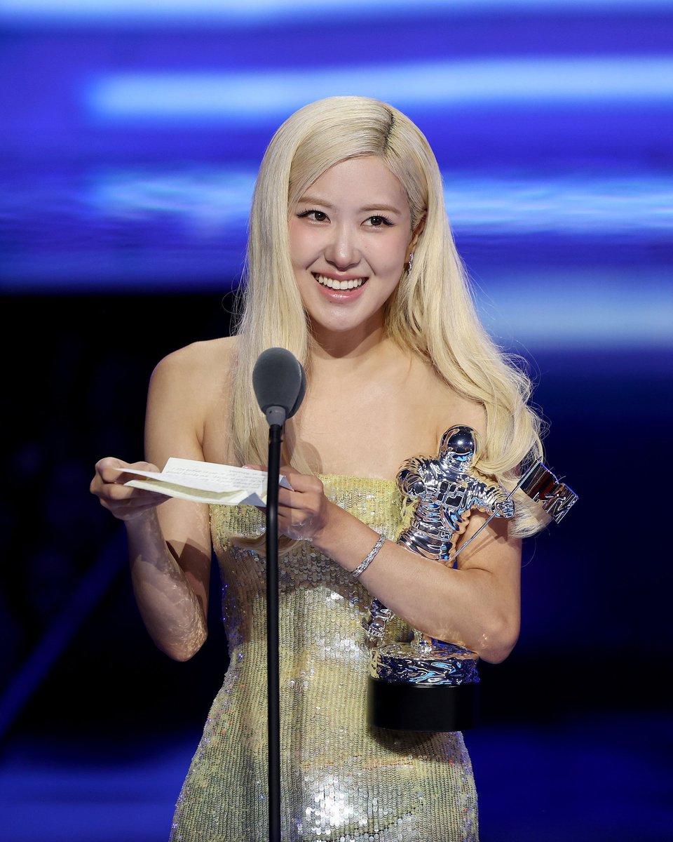 RoseanneBase's tweet photo. ROSÉ (8) remains the K-pop Artist with the most nominations at the VMAs in a single edition. 

— Shé also remains the FIRST and ONLY K-pop Artist to get a “Video of the Year” nomination. https://t.co/EfXphiRFcn