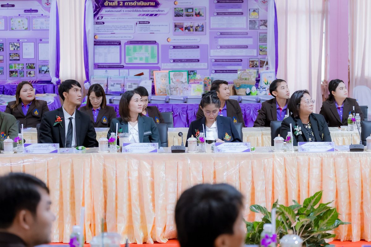 wisadsing's tweet photo. ในวันที่ ๑๘ สิงหาคม ๒๕๖๙ เวลา ๐๘.๓๐ น. ณ หอประชุม���ุทินศักดิ์ โรงเรียนท่ามะกาวิทยาคม
การเยี่ยมเยียนพิจารณาให้คะแนนสถานศึกษาที่ดำเนินงานสวนพฤกษศาสตร์โรงเรียนเพื่อขอรับพระราชทานป้ายสนองพระราชดำริ ในงานสวนพฤกษศาสตร์โรงเรียน https://t.co/5DlLPCdQ7k