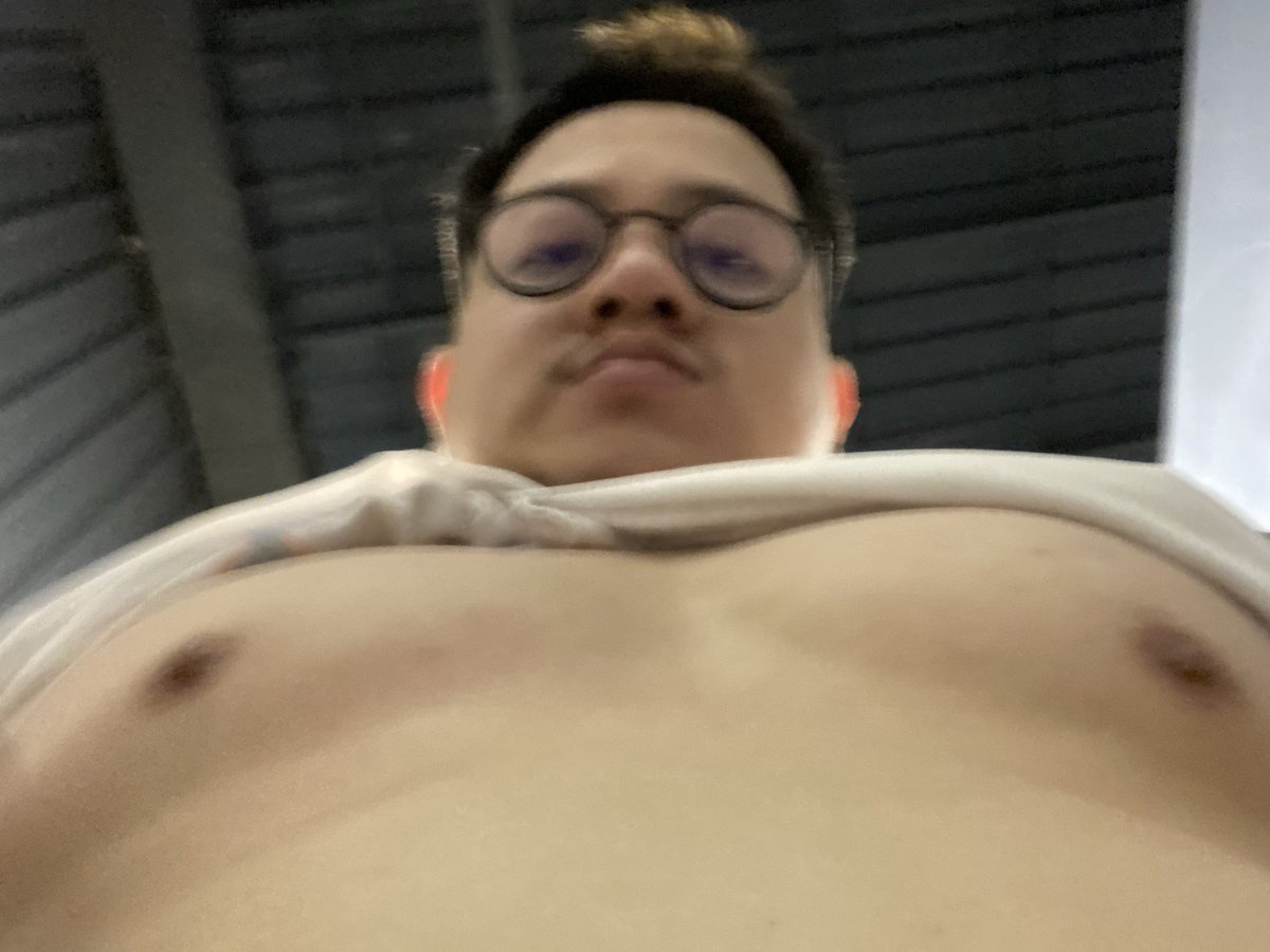 daraa2a's tweet photo. It chest dayyyyy https://t.co/K45xiwI6oF