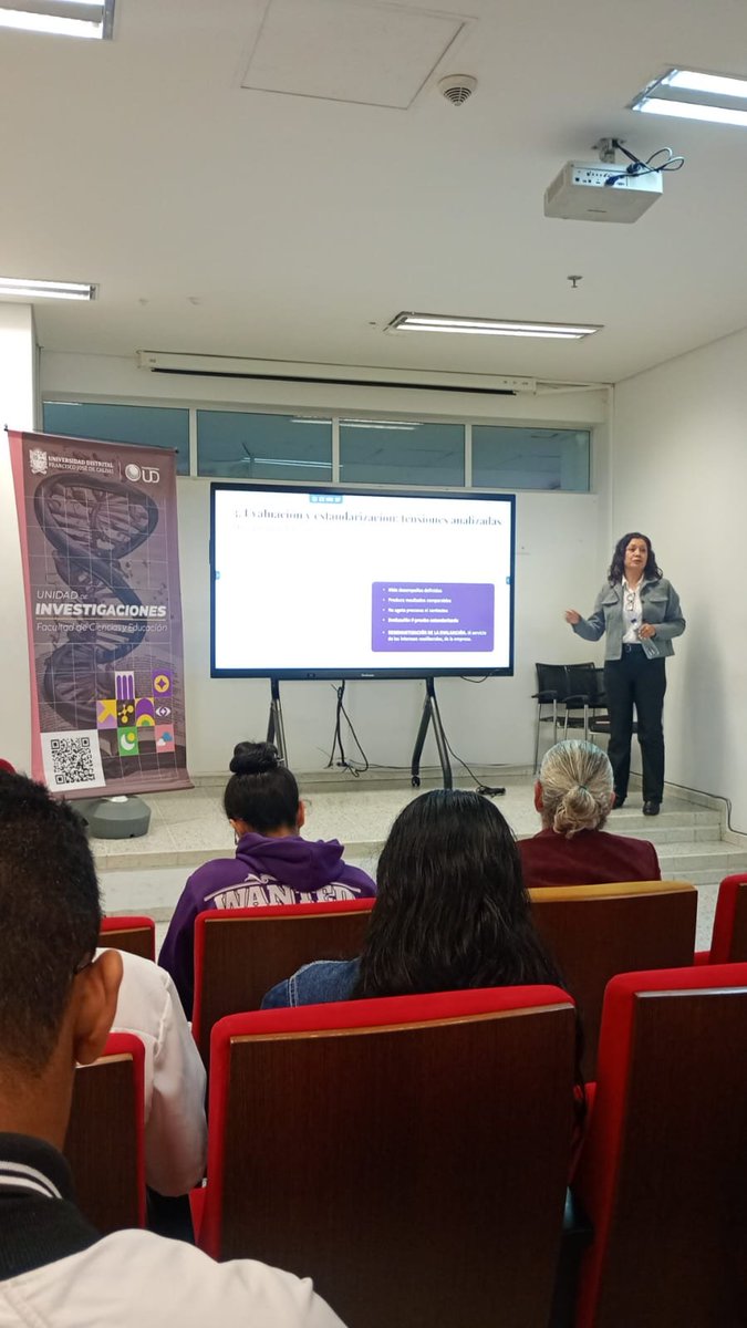LicInglesUD's tweet photo. Seminario Prácticas de Justicia Social en Evaluación. https://t.co/lN39OYBaeQ
