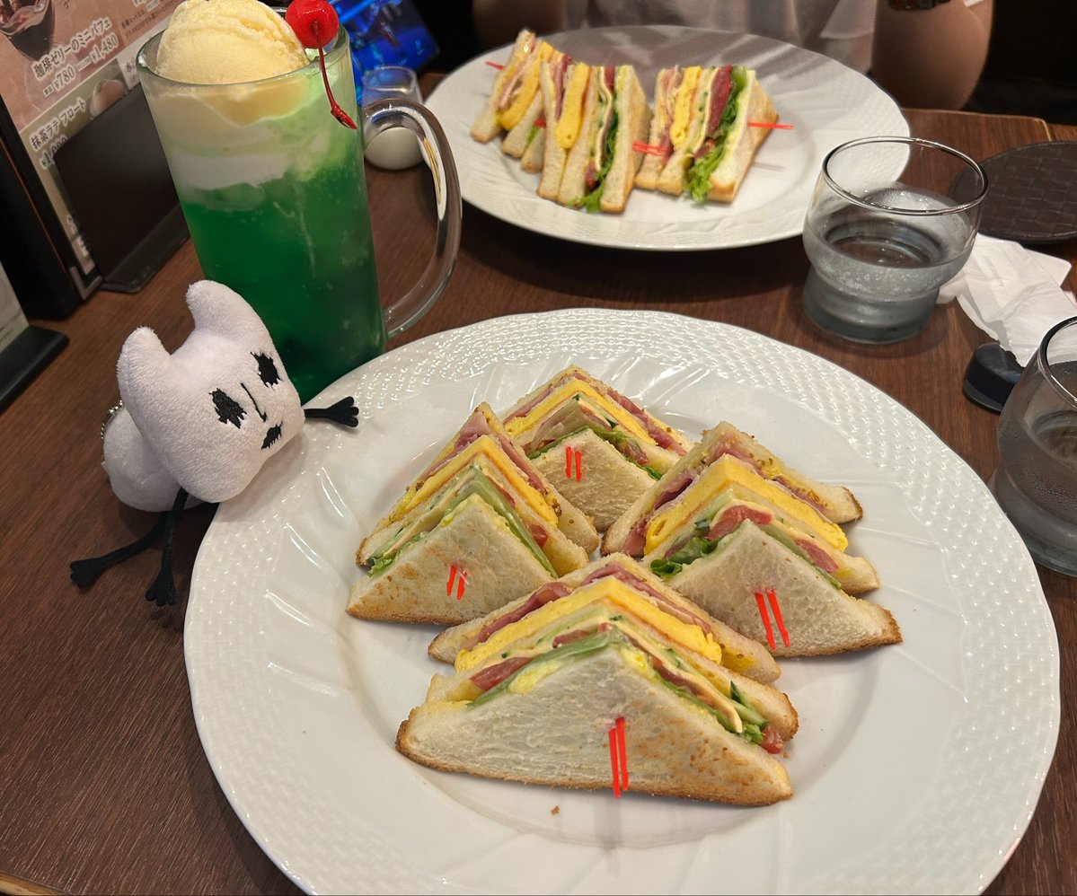 0830za's tweet photo. 最近何もしてなさすぎるから食べたご飯の写真だけ晒して生存報告としておきますね https://t.co/IYbqVSzwau