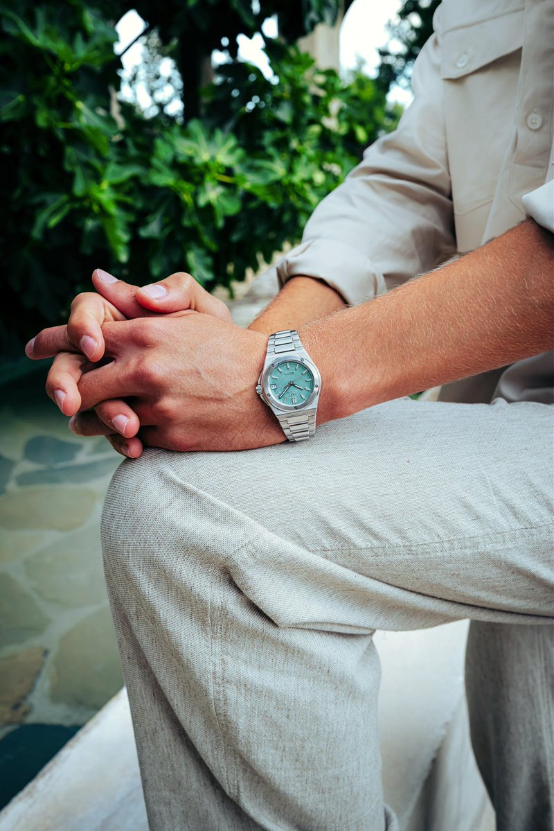 GeorgeRussell63's tweet photo. Time to get back to work. 
#IWCIngenieur #Advertisement https://t.co/rJPXDbufz3