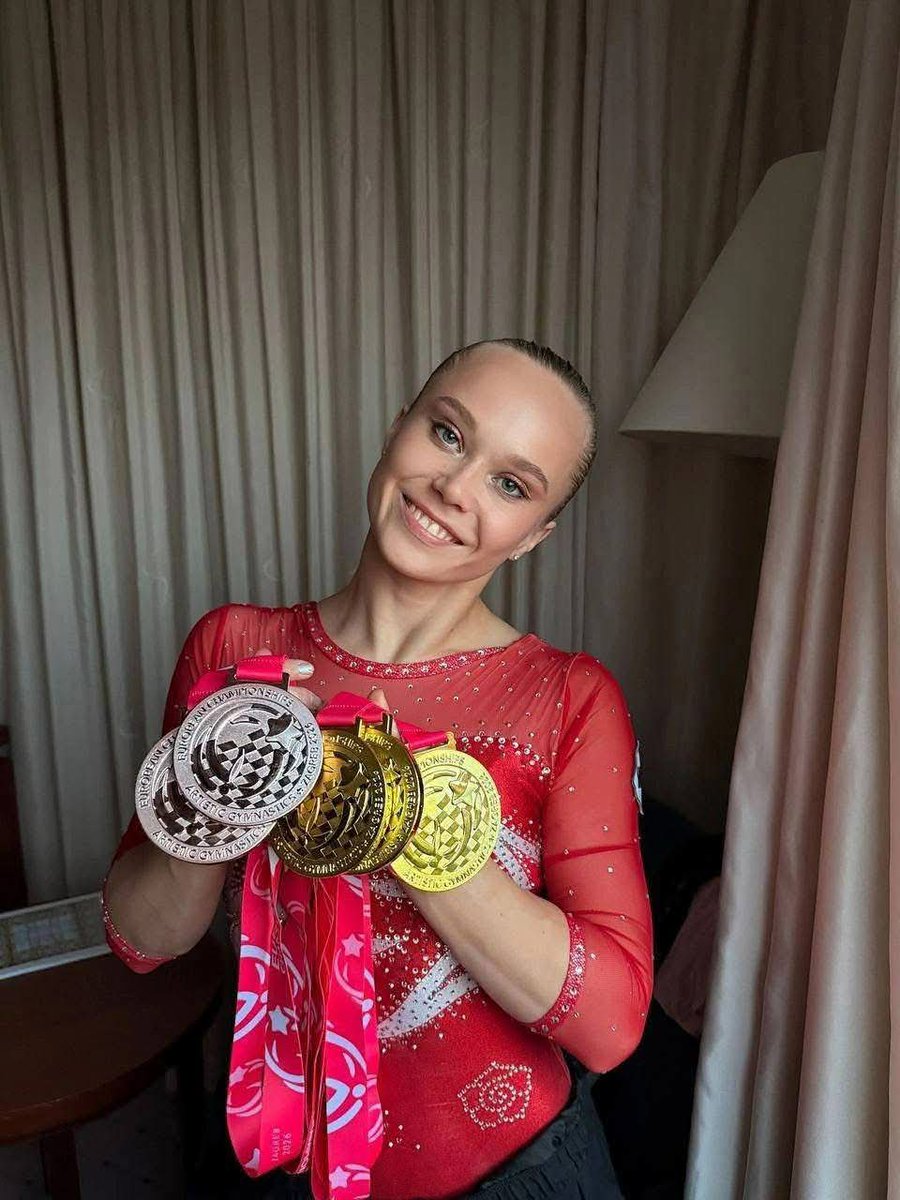 Phil_7338's tweet photo. Bravo et respect à tous les #athletes #Russes et #BieloRusses pour avoir résisté à TOUTES les #SALOPERIES qu'on leur a fait subir.
#ChampionnatsEurope2026
Quelle leçon ILS/ELLES ont donné !
Respect et admiration. 👏👏👏💕💕💕👏👏👏 https://t.co/ndUQCMixdi