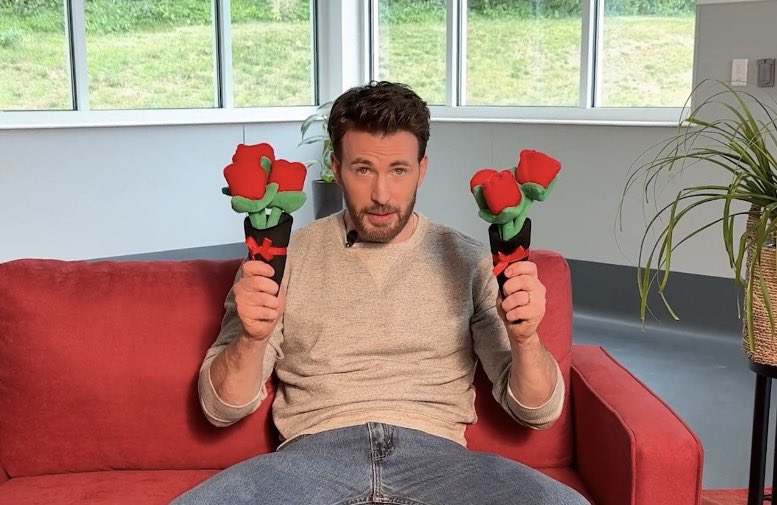 brchrisevans's tweet photo. Como um pai de primeira viagem de uma menina, qual foi a parte mais inesperada da paternidade até agora?

“Ah, cara… Acho que parece um pouco clichê, mas não para outros pais. É o quanto você sente falta dela. A gente coloca ela para tirar uma soneca, e eu fico tipo: https://t.co/sRuM20UccU