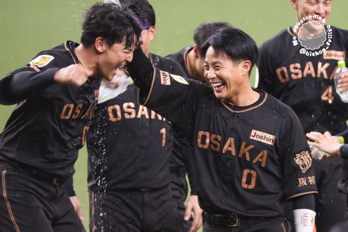 bichon_friiise's tweet photo. こっちでも🚿
2026.08.18 #元山飛優 選手 #木浪聖也 選手 https://t.co/FU1e9UvCIH