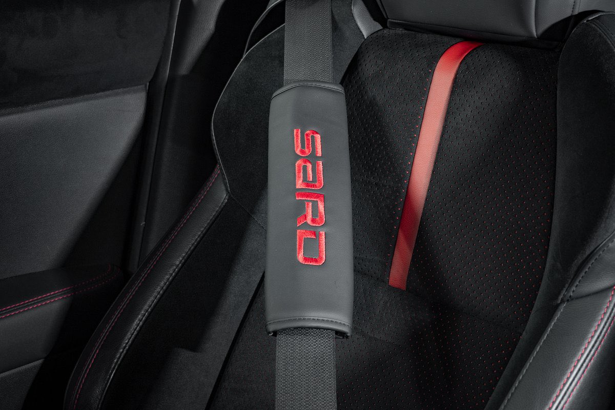 sard_official's tweet photo. 【好評発売中】

★GR86/BRZ専用ヘッドレストカバー
★シートペルトパッド

パーツひとつで、車内が変わる。
スポーティー、そしてアダルトに。
乗るたび、気分までアップデート😊

#GR86
#BRZ https://t.co/ZRyOiOqWy1
