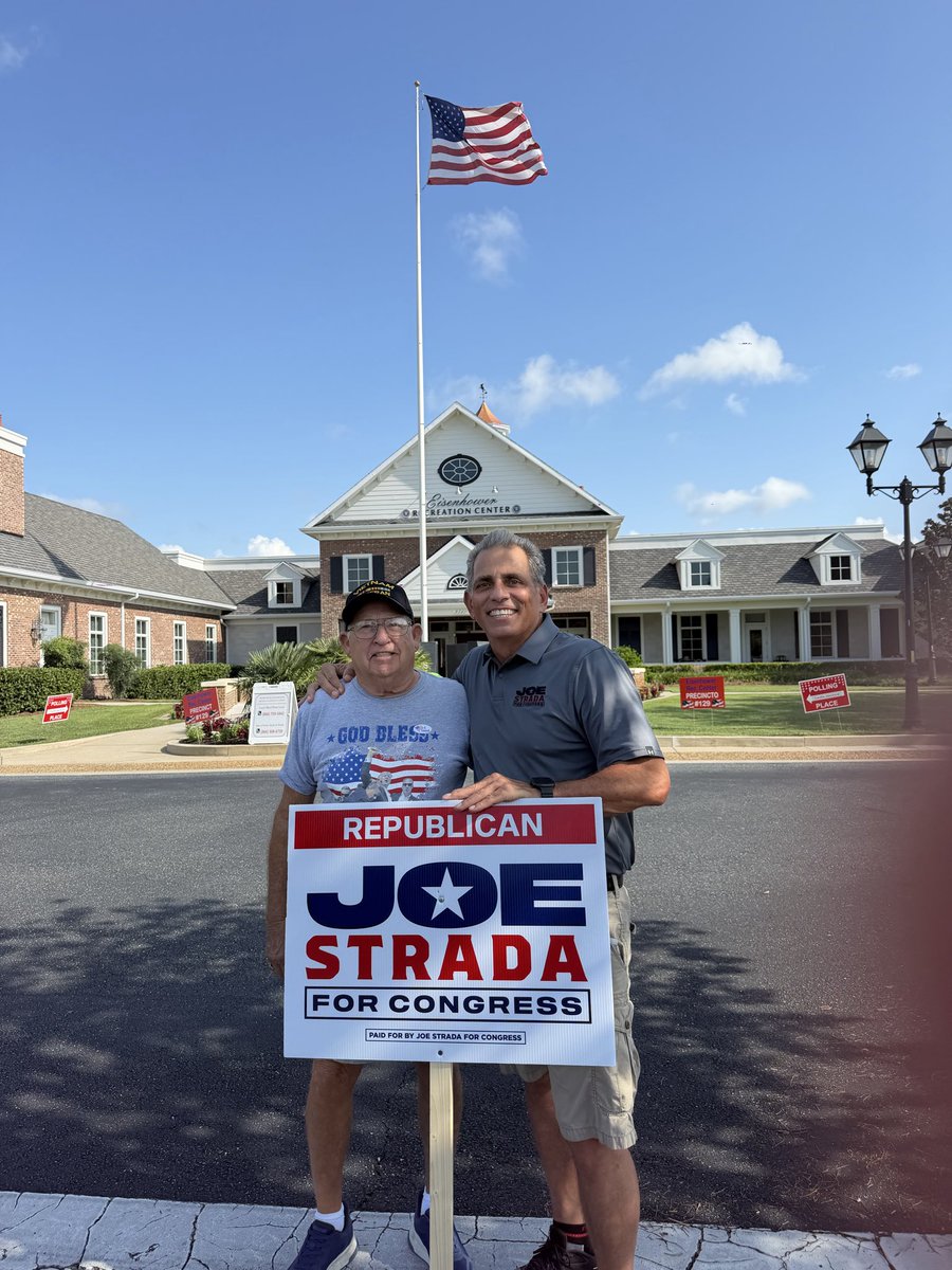 VoteStrada's tweet photo. 🇺🇸 It’s a beautiful day in the Villages! 🇺🇸 https://t.co/1b1lNWwSN9