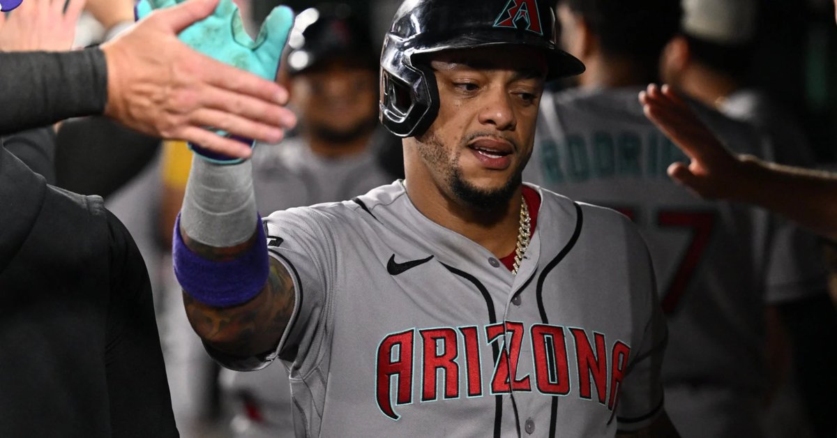 mikedeportes's tweet photo. Si usted no sabe o no ha investigado bien, es mejor quedarse callado. Por eso es que después Pujols dice lo que dice.

El tema de #KetelMarte no se puede tomar a la ligera ni sacar conclusiones apresuradas. Aprendamos a ser más empáticos y esperar. https://t.co/ekJGYScvI1