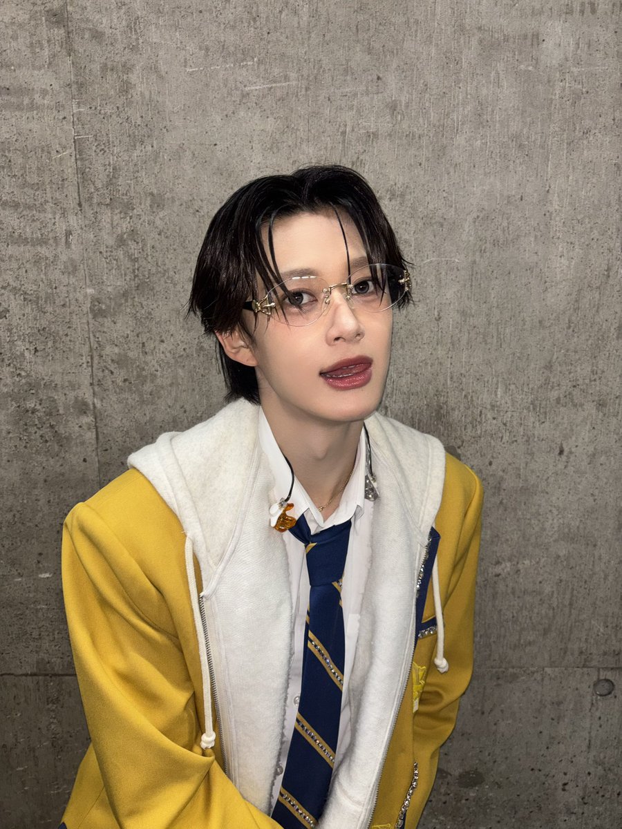 buddiis's tweet photo. #FUMINORI オフショットを公開！

📸一緒に校則を破ってくれそうな委員長、FUMINORI https://t.co/WFTKYuov7m