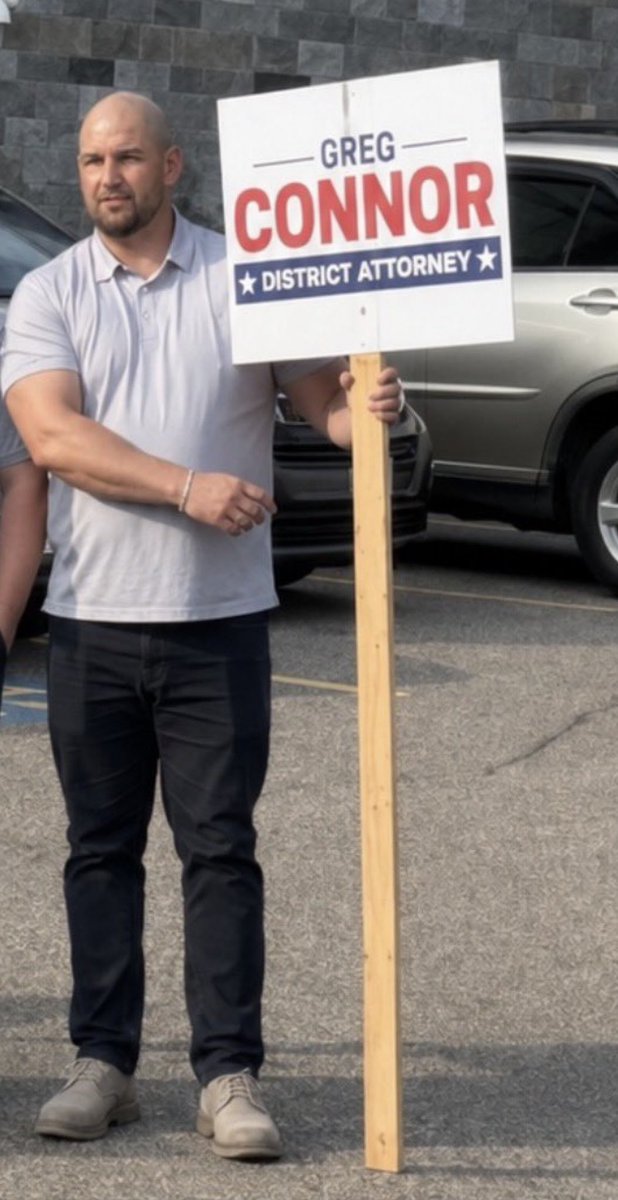 letitride1012's tweet photo. @VoteGregConnor Nothing Better than a stand up guy supporting you ! Mikey P says you are da man https://t.co/ho1TT71v8w