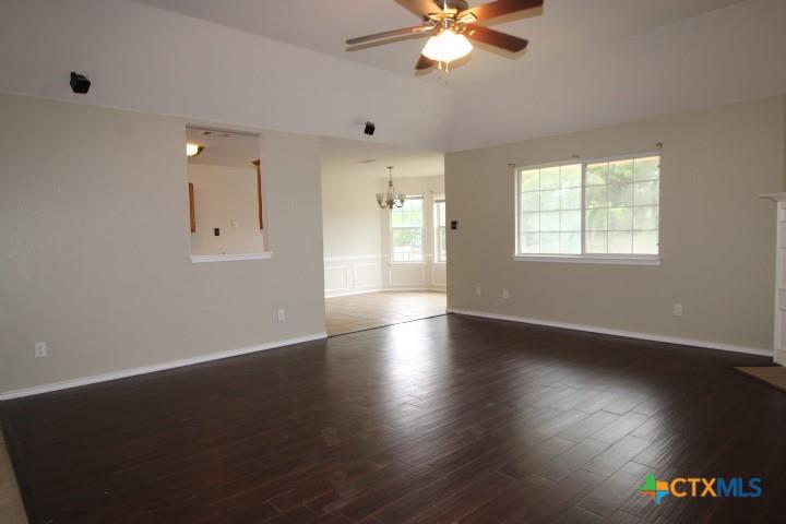 kc21properties's tweet photo. The house of a lifetime! 3 bed, 2 bath, and a whole lot of interesting details.
KC Gregg #Century21 https://t.co/sotCtybbBp