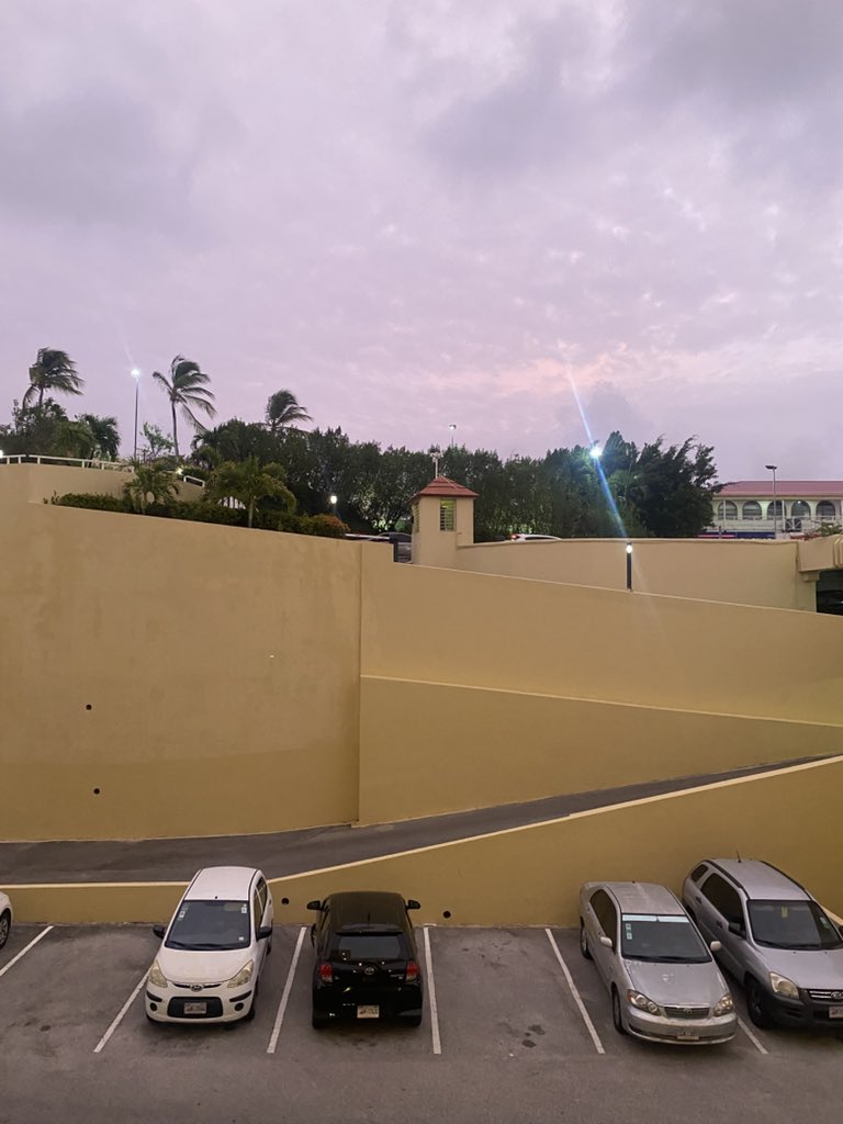 SMTPlush's tweet photo. Been on vacation since last week on Friday I come home this Wednesday no vacation video didnt bring plushies but got pictures to show https://t.co/QmOCm0ZmzN