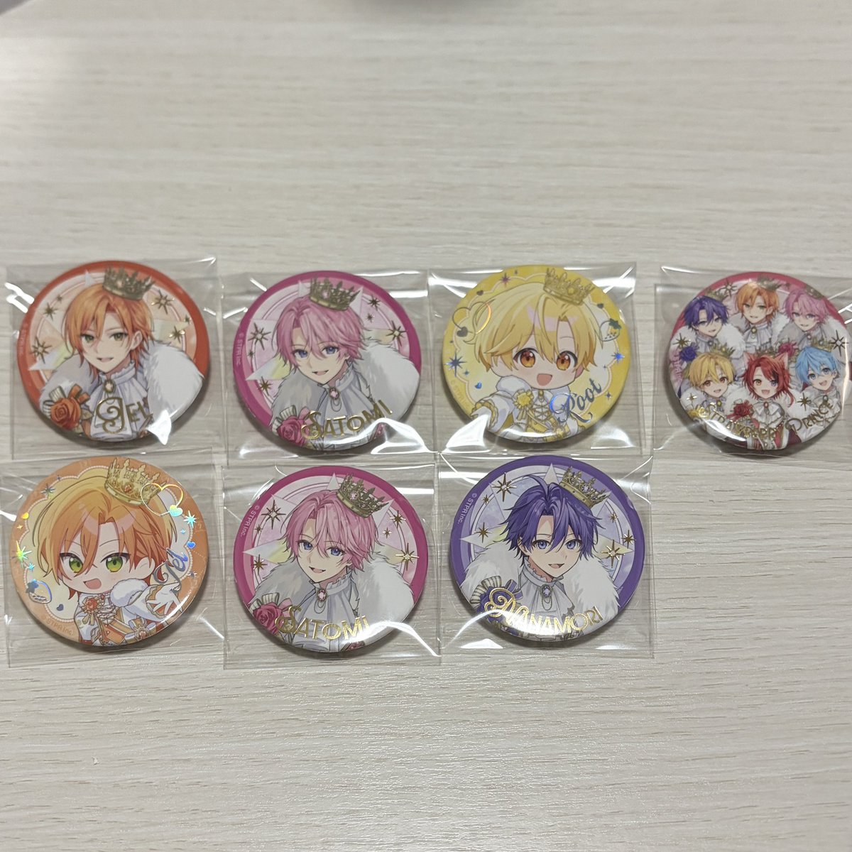 runana_1018's tweet photo. 求:🩵等身、デフォ、買取
譲:画像
1枚目は比率違い可、買取可(定価)
2枚目は買取可(値段提示求)、異種交換可(🍓🩵のみ)

19.20日現地手渡しのみ
買取は現金orPayPay
 #すとぷりグッズ交換 https://t.co/7RVBzJcY6d