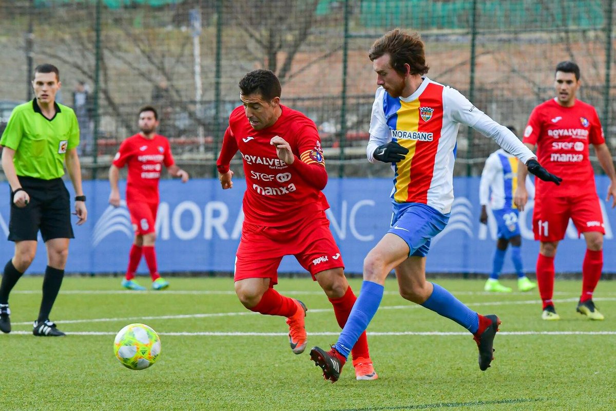 UEO1921's tweet photo. 👀 @RaiMarchan en un #AndorraOlot de finals del 2️⃣0️⃣2️⃣0️⃣ a #2bg3
👕 Ara et toca posar-te la vermella!
#ElClubCatalàDeVeritat #2RFEF2 https://t.co/qOCwX6vHoT