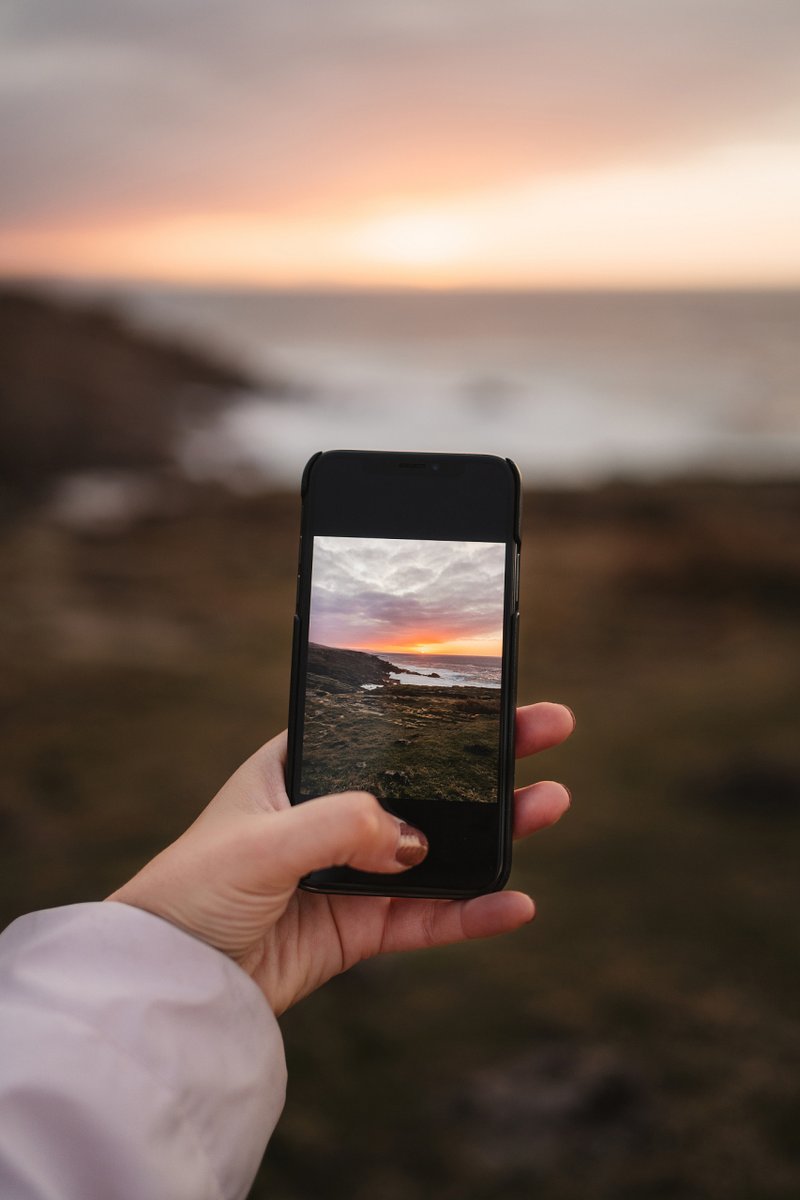 ReynaD17856's tweet photo. New to photography Start with natural light! It’s free, soft, and makes even basic shots look great. Grab your phone, go outside, and play with light angles—no fancy gear needed! https://t.co/2Gk2YHm1WN