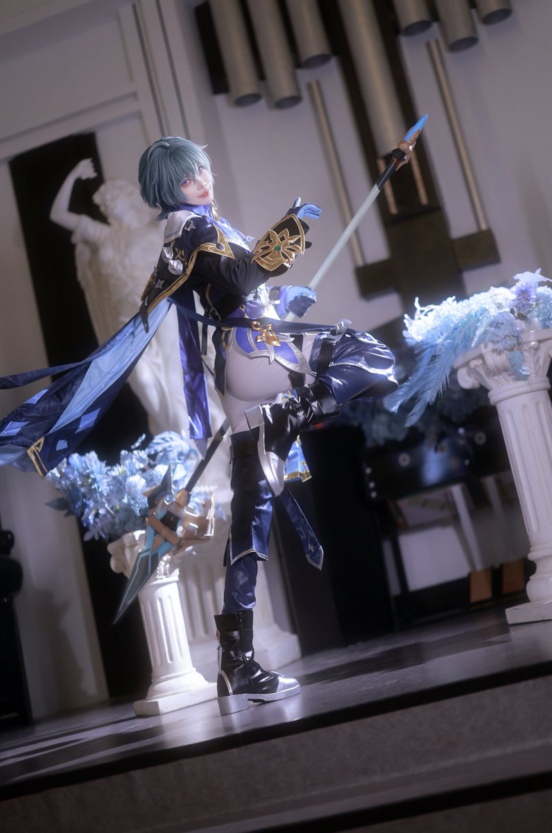 yurzrii's tweet photo. #GenshinImpact #Lohen #cosplay #原神 #コスプレ https://t.co/LAs8YB9LG1