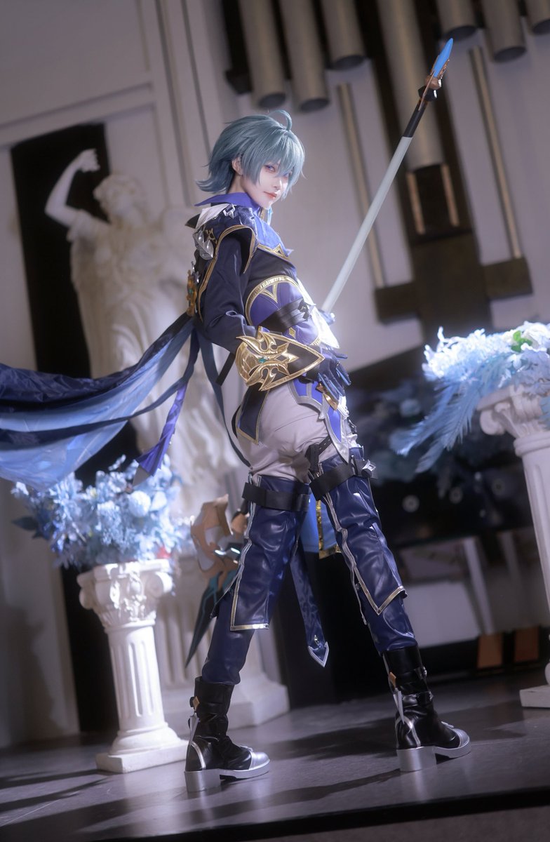 yurzrii's tweet photo. #GenshinImpact #Lohen #cosplay #原神 #コスプレ https://t.co/LAs8YB9LG1
