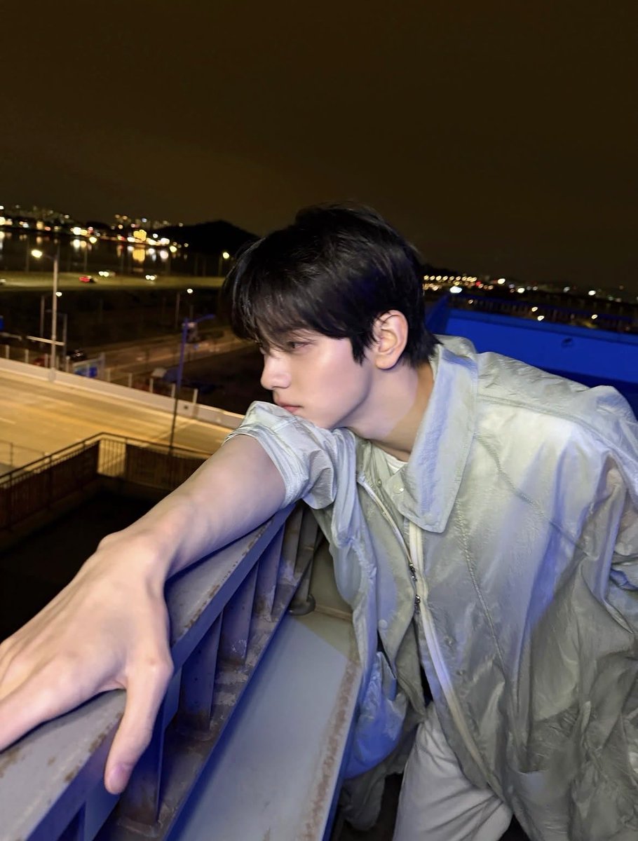 hximme's tweet photo. 내 토끼가 남친짤을 또 갱신시켜버림🥺 https://t.co/G7FbA7Yikw