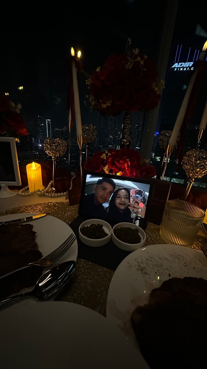 Bungareyzaa's tweet photo. punya pacar ganteng dan romantis dapat menurunkan hipertensi https://t.co/eL0c3QsajP