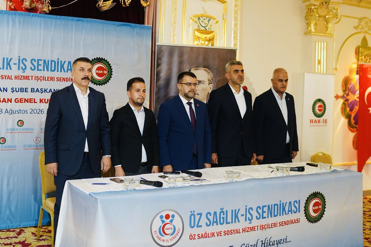 akuzum_mehmet's tweet photo. 📍Adıyaman

Sendikamız Öz Sağlık-İş’in Adıyaman 2. Olağan Genel Kurulu Genel Başkan Yardımcımız Fehmi Azboy'un katılımları ile gerçekleştirildi.

Genel Kurulumuzun teşkilatımıza, üyelerimize ve emek mücadelemize hayırlı olmasını diliyor; yeniden güven tazeleyerek Şube Başkanlığı görevine seçilen Mustafa Uğur Köse Başkanımızı gönülden tebrik ediyorum.