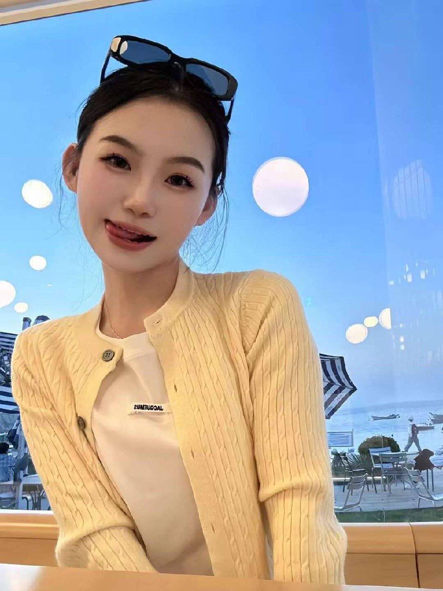 Huntington13172's tweet photo. 都市丽人 迪奥柜姐 出去玩旅游团认识的 她刚失恋一个人出来散心 趁这个时期最好拿下 直接在旅游途中给干了 身材绝了捡了个大漏 给她干的第二天走路腿都发抖-

免费预览群🔗 https://t.co/z83lfL2Nv3

完整版视频电报群已更新

@Sentoyun
 @Sentodan
 @Sentofen
 @Sentohua https://t.co/GaA8V1Yflm