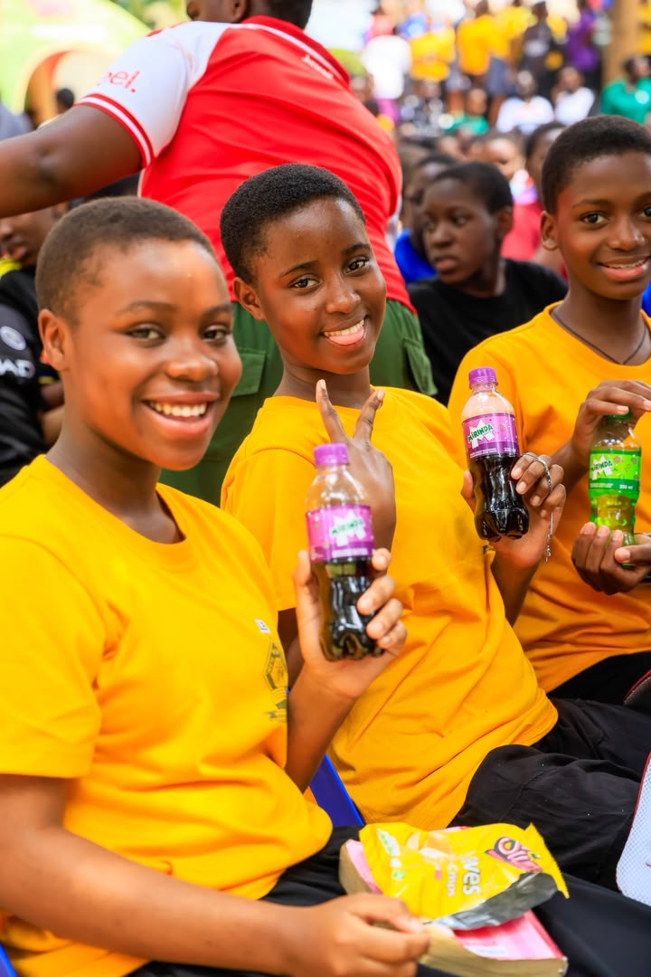 reachahand's tweet photo. Sometimes, feeling better is part of being better. With a few vibes here and there @mirindaUg 
#BeBetter #BeBetterCampaign https://t.co/mElVVxZwyA