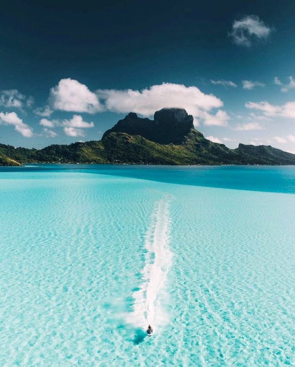 naturalbeautyi7's tweet photo. Bora Bora https://t.co/jwRMwW9VVr
