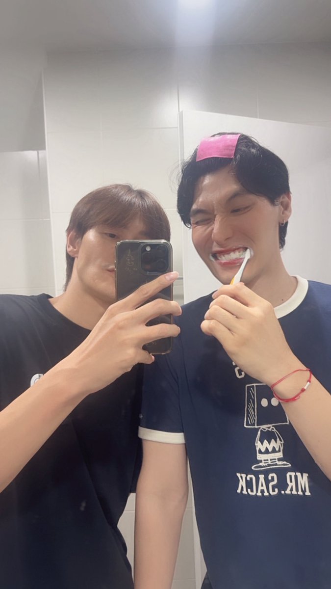 papangpt's tweet photo. Good night 😴 https://t.co/I2hrLTq1jp