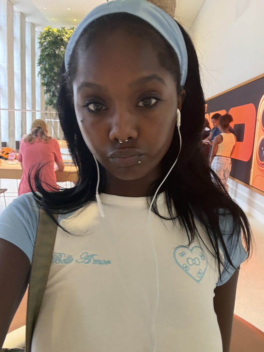 s3xxyliar's tweet photo. 🍎 store :) https://t.co/RUGKfzMq6N