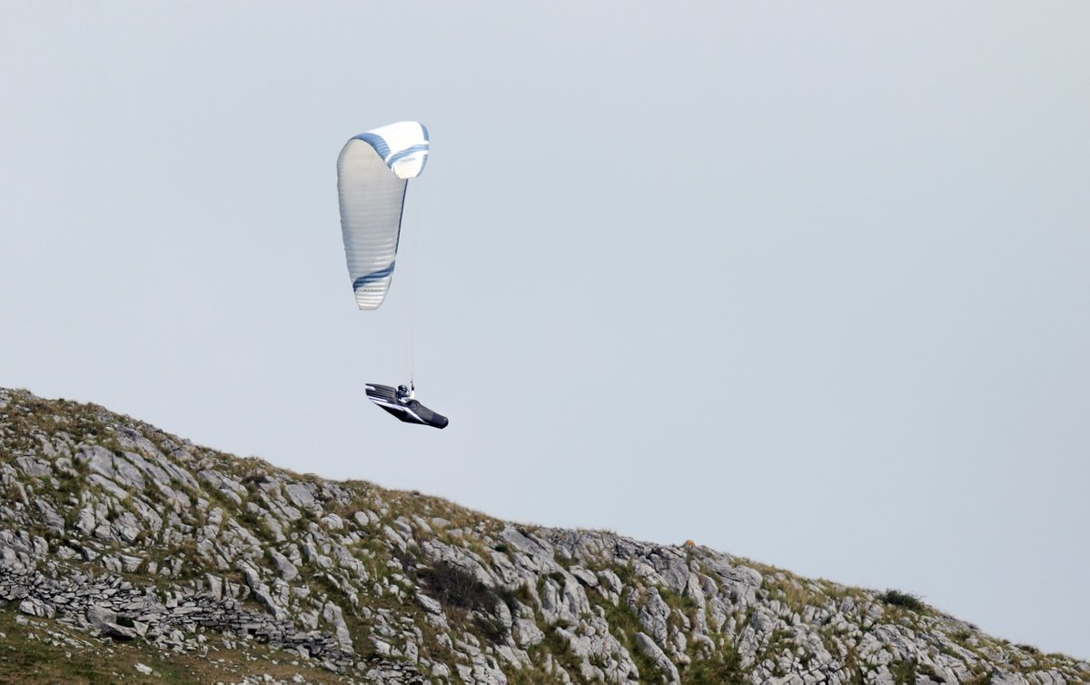 GotzonAr's tweet photo. Parapentea gaur Ernion #Ernio #parapentea https://t.co/Lvo1h1mSBV