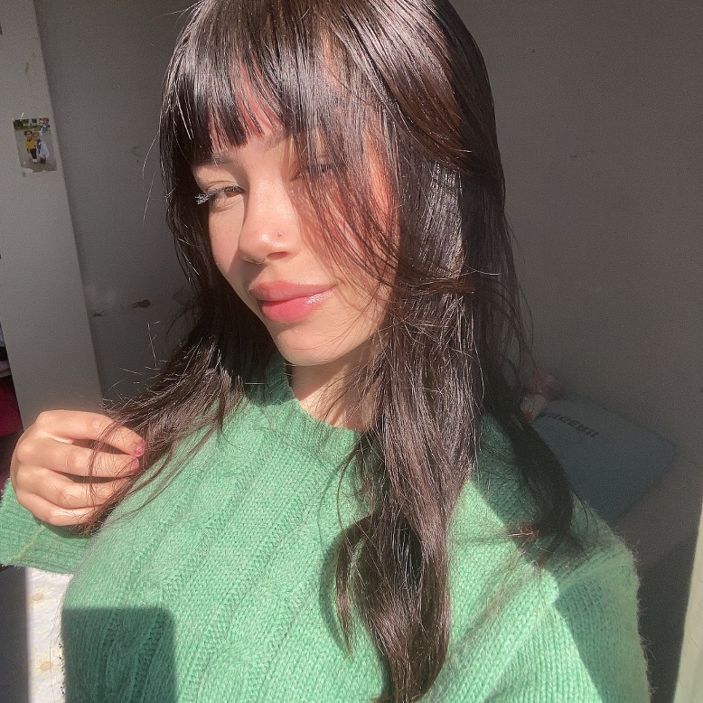 26122k07's tweet photo. Ele disse q eu fico bonita de verde https://t.co/ML6eEZgFrs