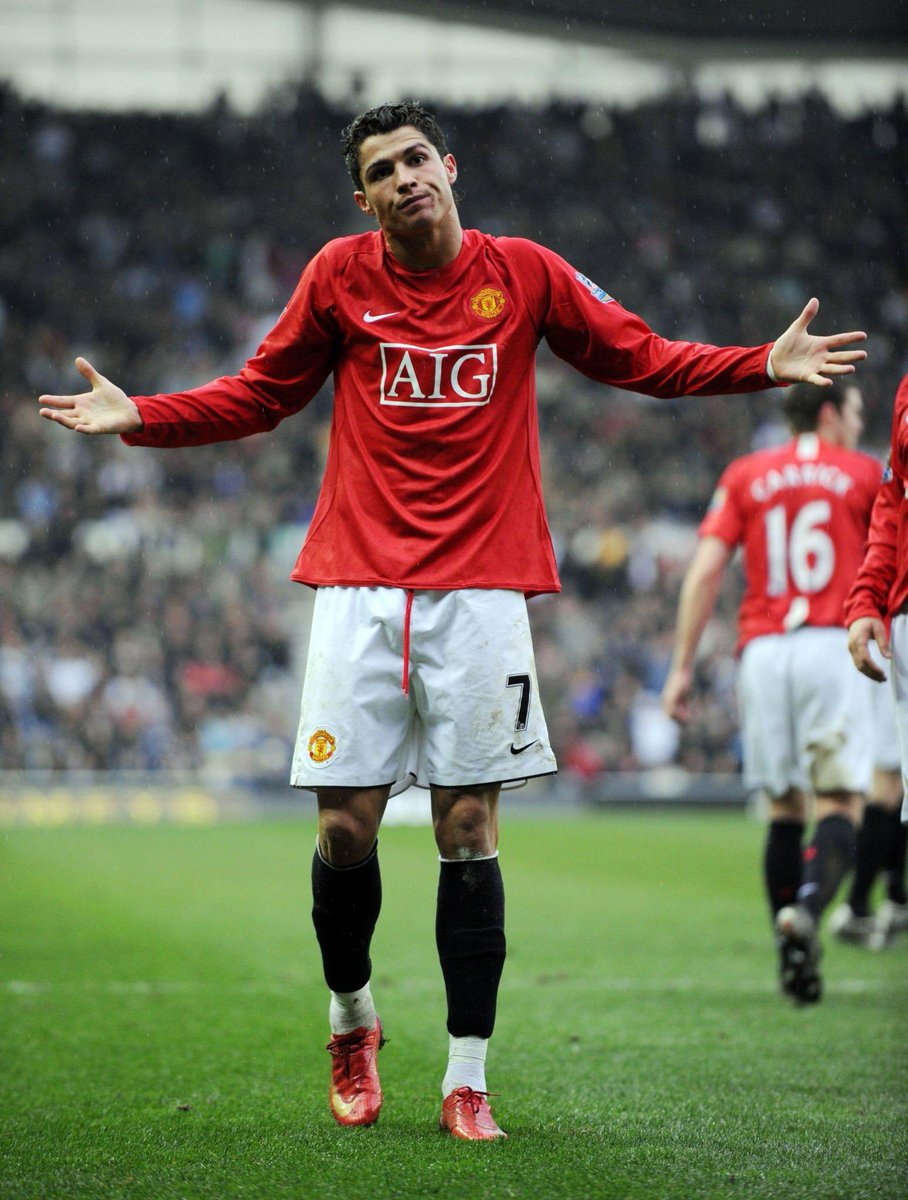 anchilot's tweet photo. عندك 4 نسخ لرونالدو (2008 , 2012 , 2015 , 2017)

انسب كل نسخة حسب الخصائص وقولي مين يتميز أكثر في كل خاصية

التسديد :
الإنهاء :
السرعة :
المراوغة :
التحكم بالكرة :
التمرير :
الرشاقة :
التمركز :
الحسم : https://t.co/SXahM9S8qY