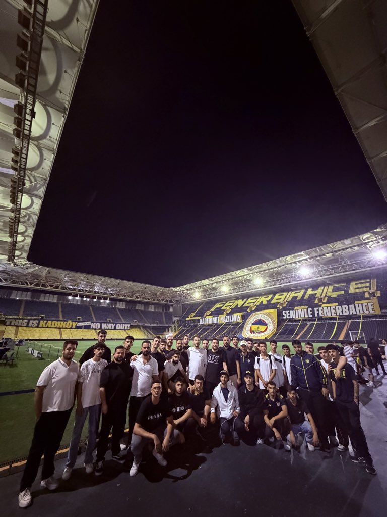 DevilsofGFB's tweet photo. ŞANLI FENERBAHÇE EMEĞİMİZİN ADI ! 
#GFBDevils https://t.co/ZcVjVpECNK