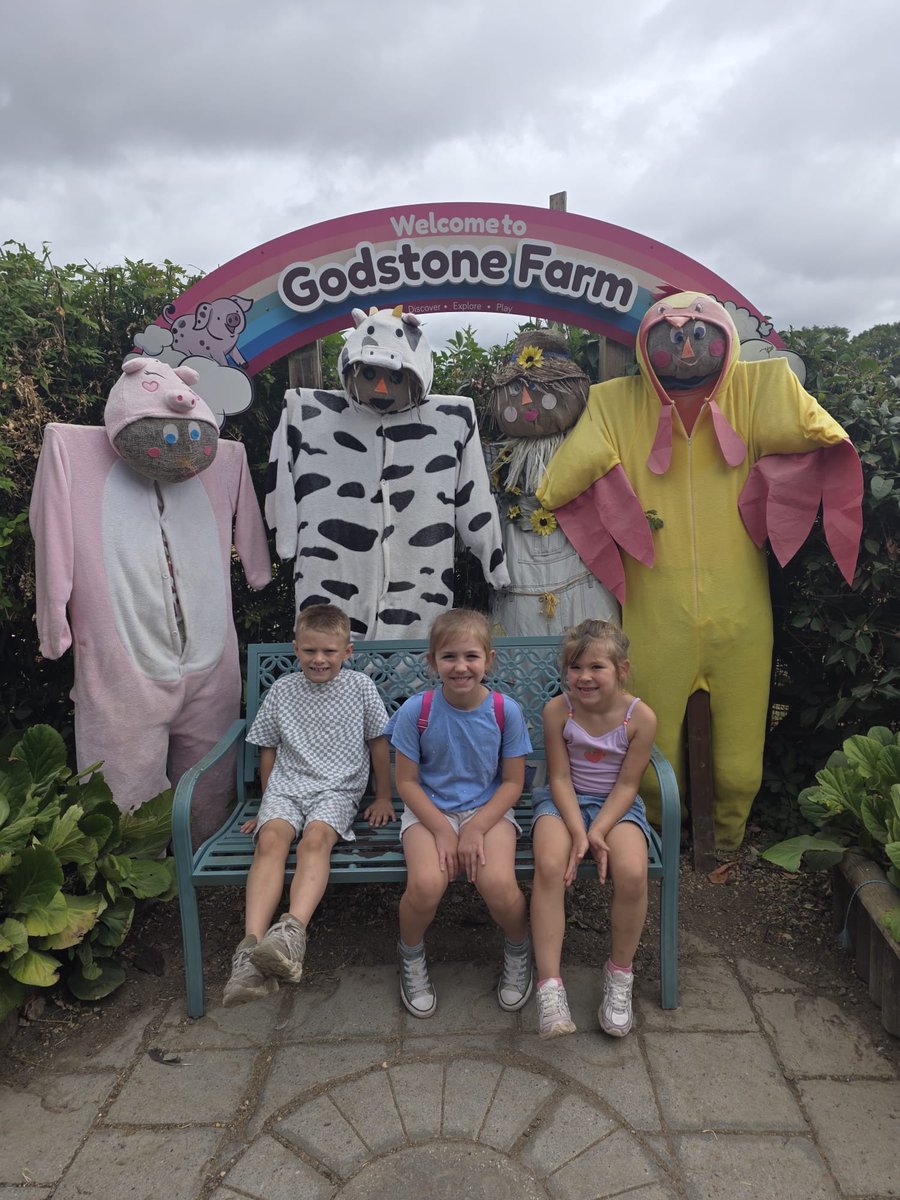 HawksmoorYouth's tweet photo. Amazing positive feedback from parents and children who attended our Family farm trip today Young Greenwich https://t.co/6Fk9JSActd