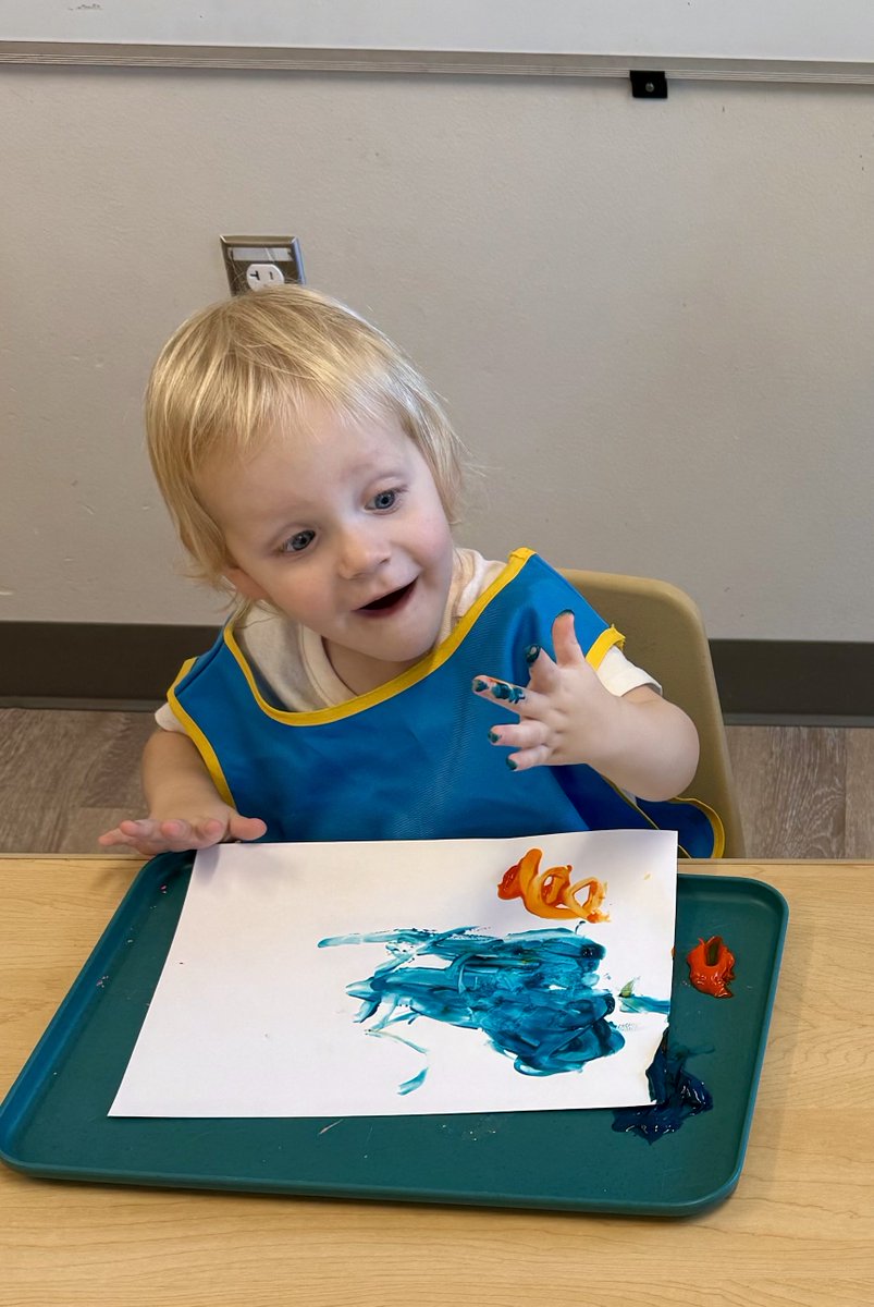 StephanieRISDLM's tweet photo. Little Mustangs 2’s explored finger painting! To see the world through their eyes-the wonder, amazement, excitement-is the best part of my day!❤️ #RISDcla #RISDecs @Iambranum @kristinleeper9 @JWhiteRISD https://t.co/cbRwCThpWe