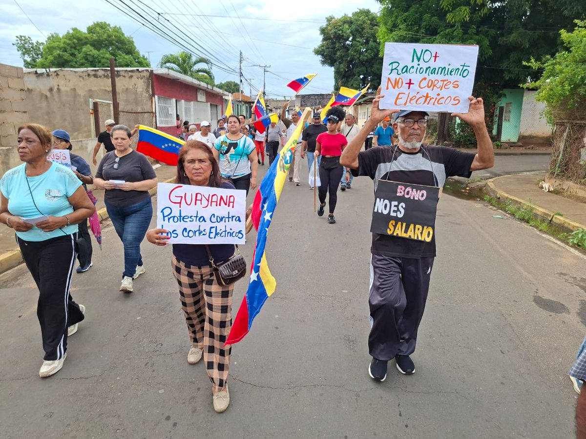 Ospinopzo's tweet photo. Los de @AndresVelasqz y @LaCausaRVe en #Caroní #Unare con la democracia de sus bases con absoluto pragmatismo en lo laboral y claros ❖𝐇𝐀𝐒𝐓𝐀 𝐄𝐋 𝐅𝐈𝐍𝐀𝐋❖
@MariaCorinaYA
#𝙑𝙚𝙣𝙚𝙯𝙪𝙚𝙡𝙖𝙏𝙚𝙀𝙨𝙥𝙚𝙧𝙖 https://t.co/DV35n1OB2Z