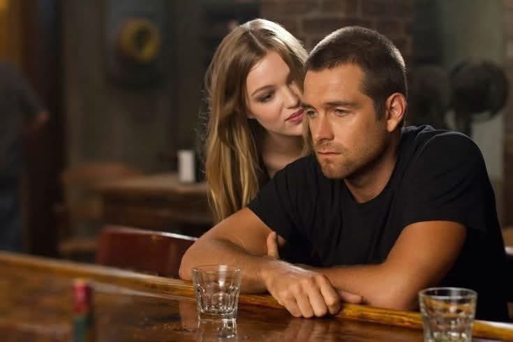 IncomprisSage's tweet photo. Votre ami qui vous a recommandé cette série, essayez de ne jamais le perdre 😁!
📺 Banshee ! https://t.co/Yw5lIX6Lvn