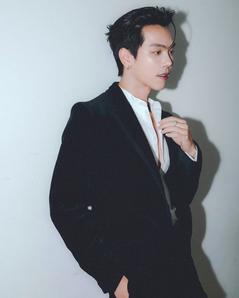 beelingnoi's tweet photo. หล่อกินคน..ไม่เกินจิง😍💕

#เมืองมารยาxตรี 
#เมืองมารยาเดอะมิวสิคัล 
#ตรีภรภัทร
#treporapat
#กำลังใจของตรี https://t.co/tfPLmotZgi