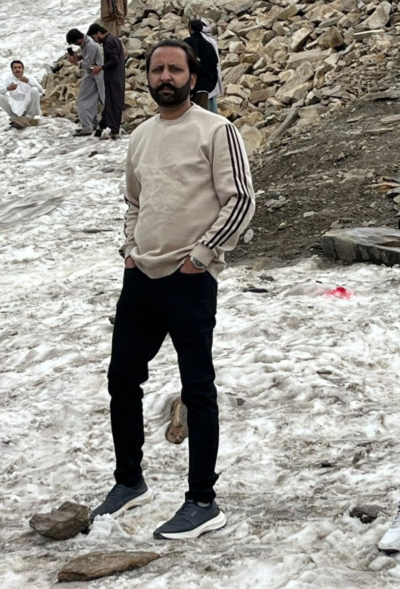 MoonIbrar's tweet photo. Babosar top🤍🌹 https://t.co/XTGTKTClC9