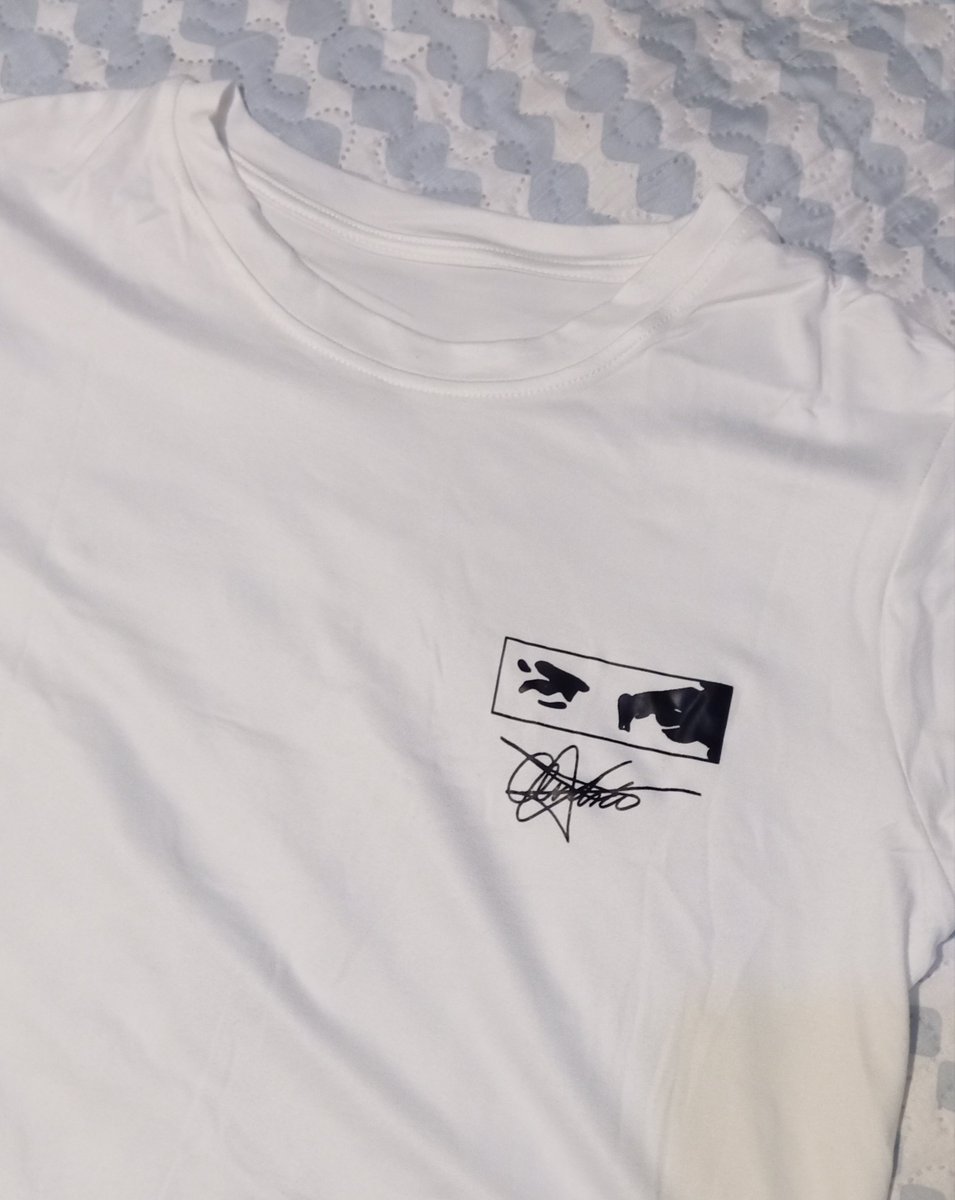 dddooollyy's tweet photo. @Polee_sm sabía yo que no estaba locaa
pdt: aprovecho para decirte que lo siento, pero me hice mi propio merch, cuando quieras firmo el contrato ☺️ https://t.co/AwBwleUgHd