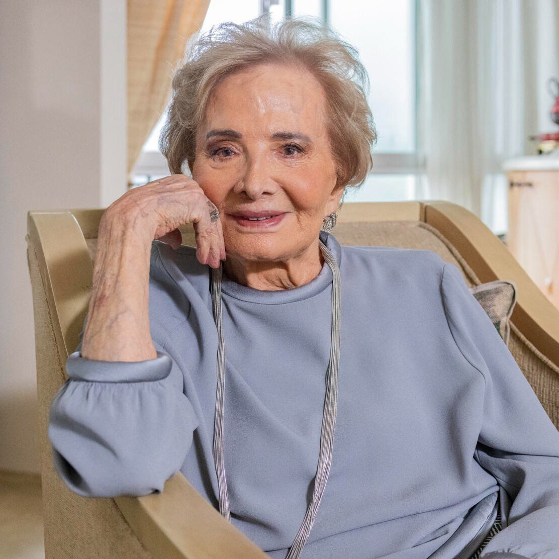 sboficial's tweet photo. 🚨 Morre aos 91 anos a atriz Glória Menezes. https://t.co/DDrCSZiCSU