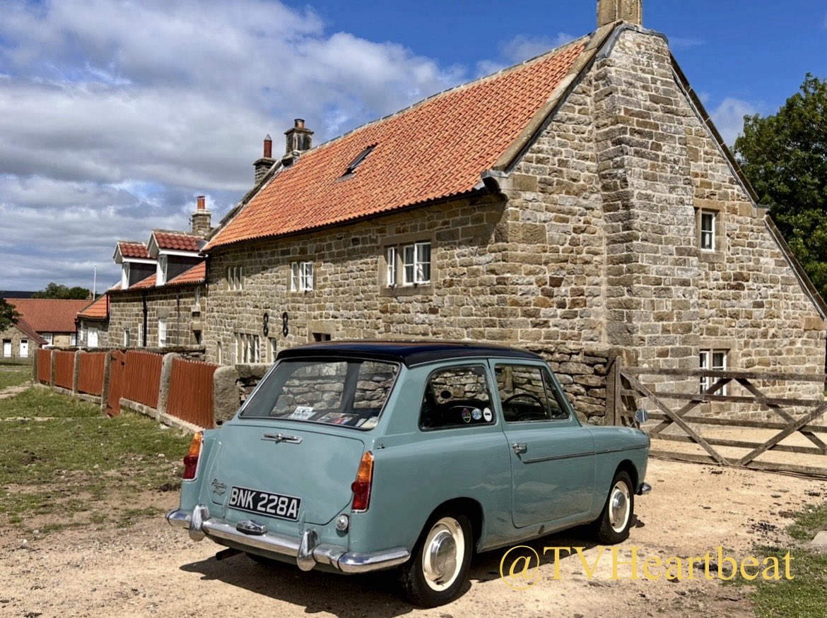 TvHeartbeat's tweet photo. For #TailEndTuesday;
Today I have sent off my details for displaying the Austin at the @ClassicMotorNEC in November! It is something Iβve always wanted to do, so am very excited. Hopefully some #Heartbeat fans will come along too! #classiccars #classiccar #AustinA40Farina π©΅ https://t.co/yV9SCkDW1m